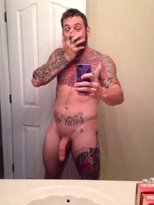 gay naked guys who took selfies and they've leaked